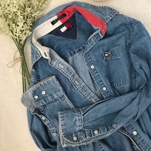 Vintage Tommy Hilfiger 90s Denim Button Down
